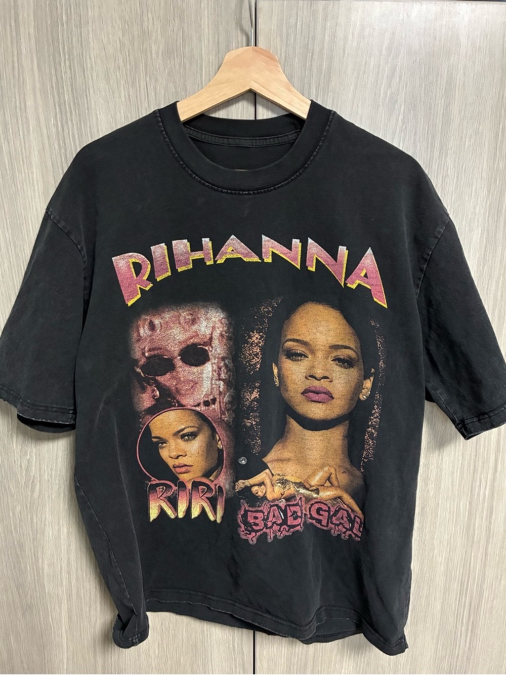 Rihanna vintage wash Tee